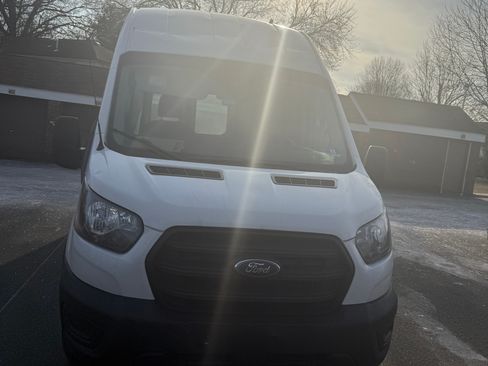 Used 2020 Ford Transit 250 148 High Roof Extended w/ Load Area Protection Package image 5