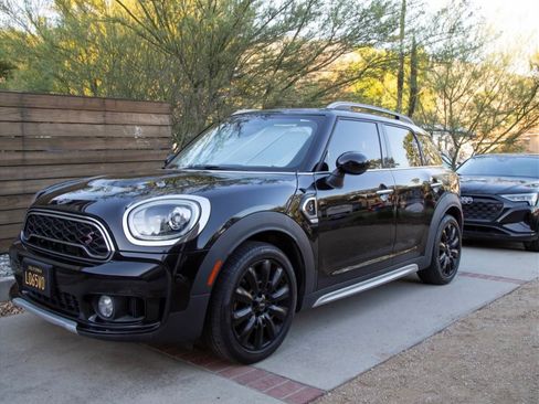 Used 2017 MINI Cooper Countryman S image 1
