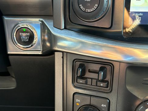 Used 2021 Ford F150 Lariat w/ Equipment Group 502A High image 11