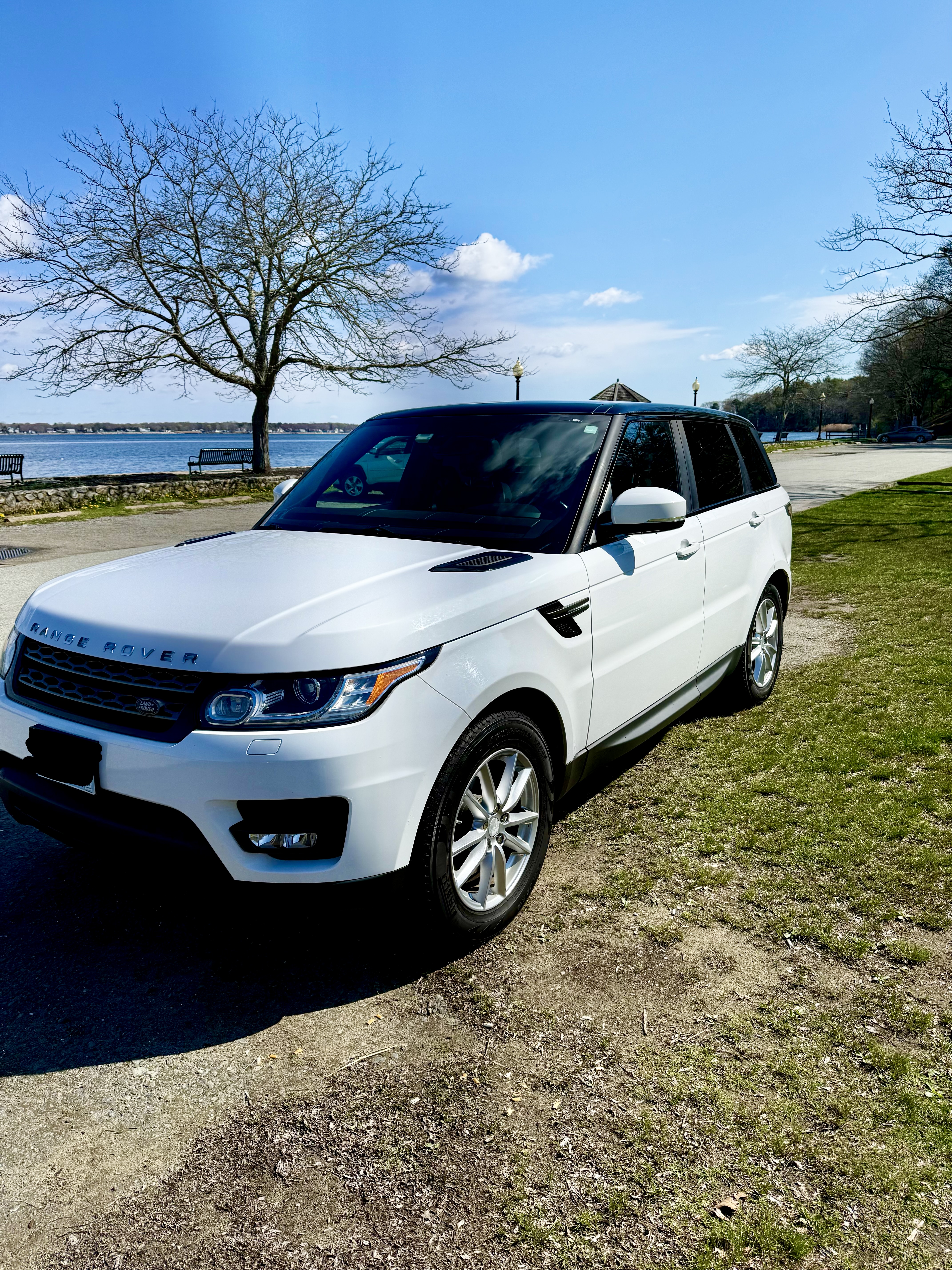 Used 2015 Land Rover Range Rover Sport SE AWD/4WD image 5