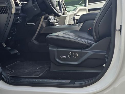 Used 2019 Ford F350 Platinum w/ Platinum Ultimate Package image 10