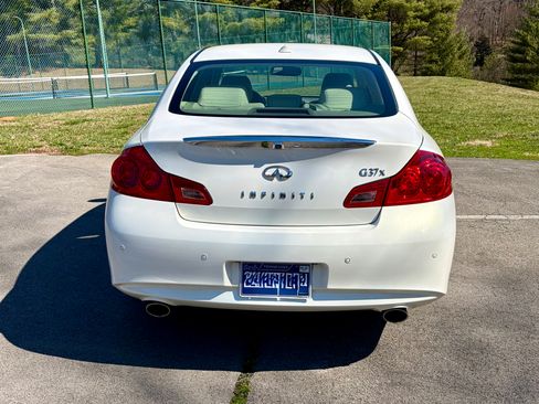 Used 2013 INFINITI G37 x Sedan w/ Premium Pkg image 5