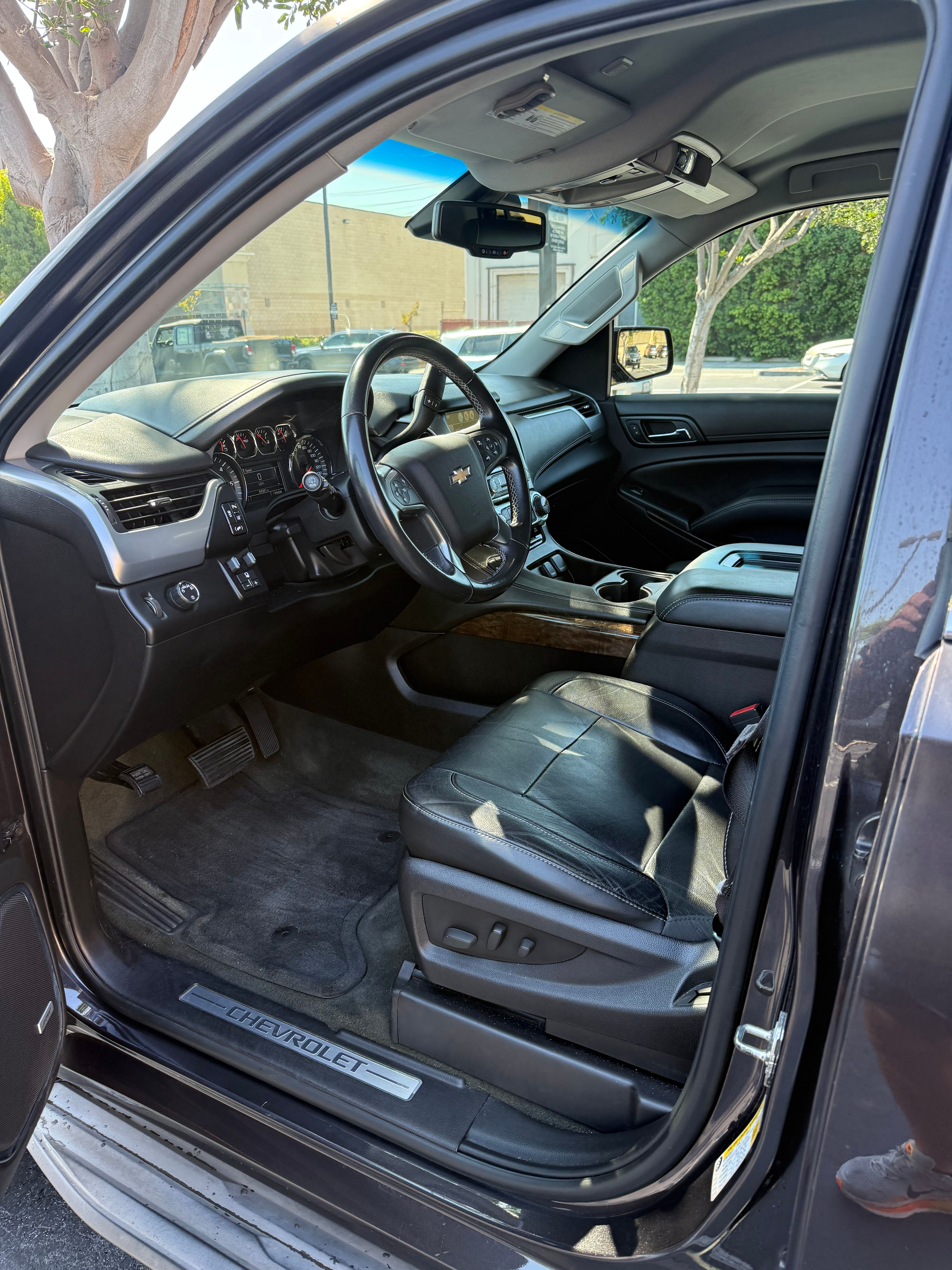Used 2015 Chevrolet Tahoe LT w/ Max Trailering Package RWD image 14