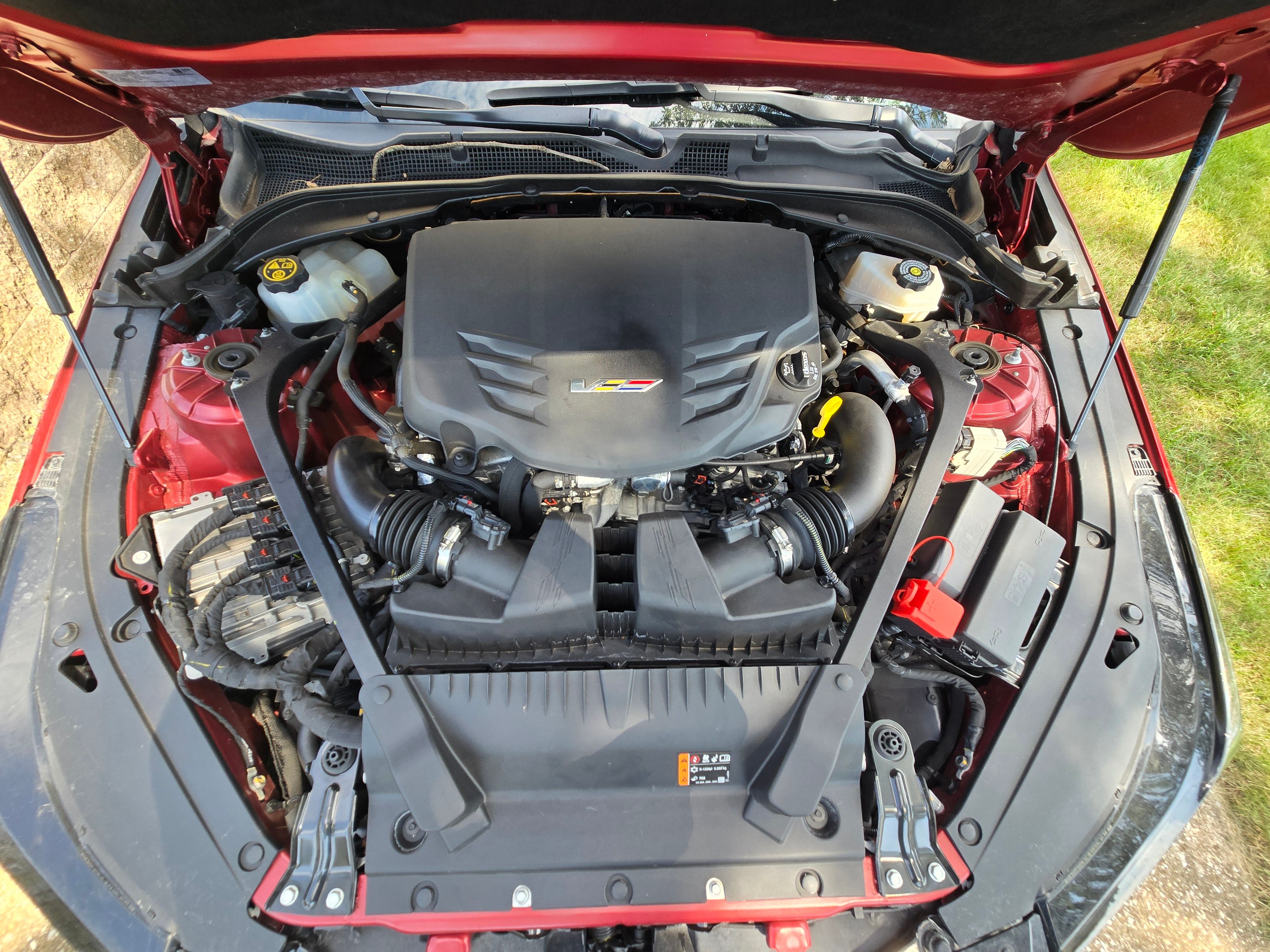 Used 2022 Cadillac CT4 V Blackwing w/ Carbon Fibre 1 Package RWD image 17