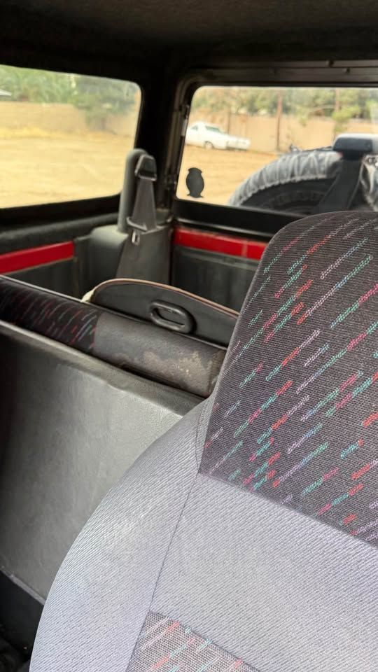 Used 1996 Geo Tracker 4WD 2-Door image 5