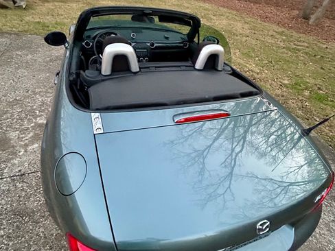 Used 2013 MAZDA MX-5 Miata Sport image 9