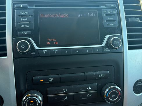 Used 2016 Nissan Frontier SV image 16