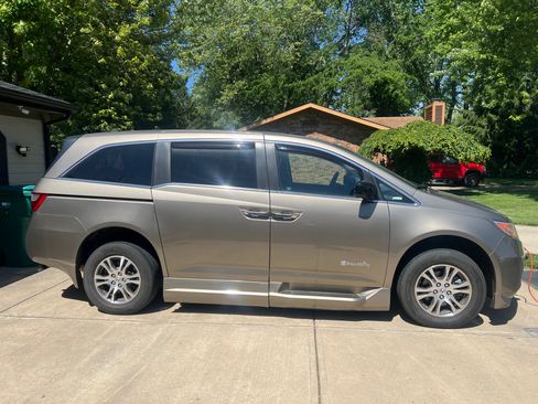 Used 2012 Honda Odyssey EX-L image 1