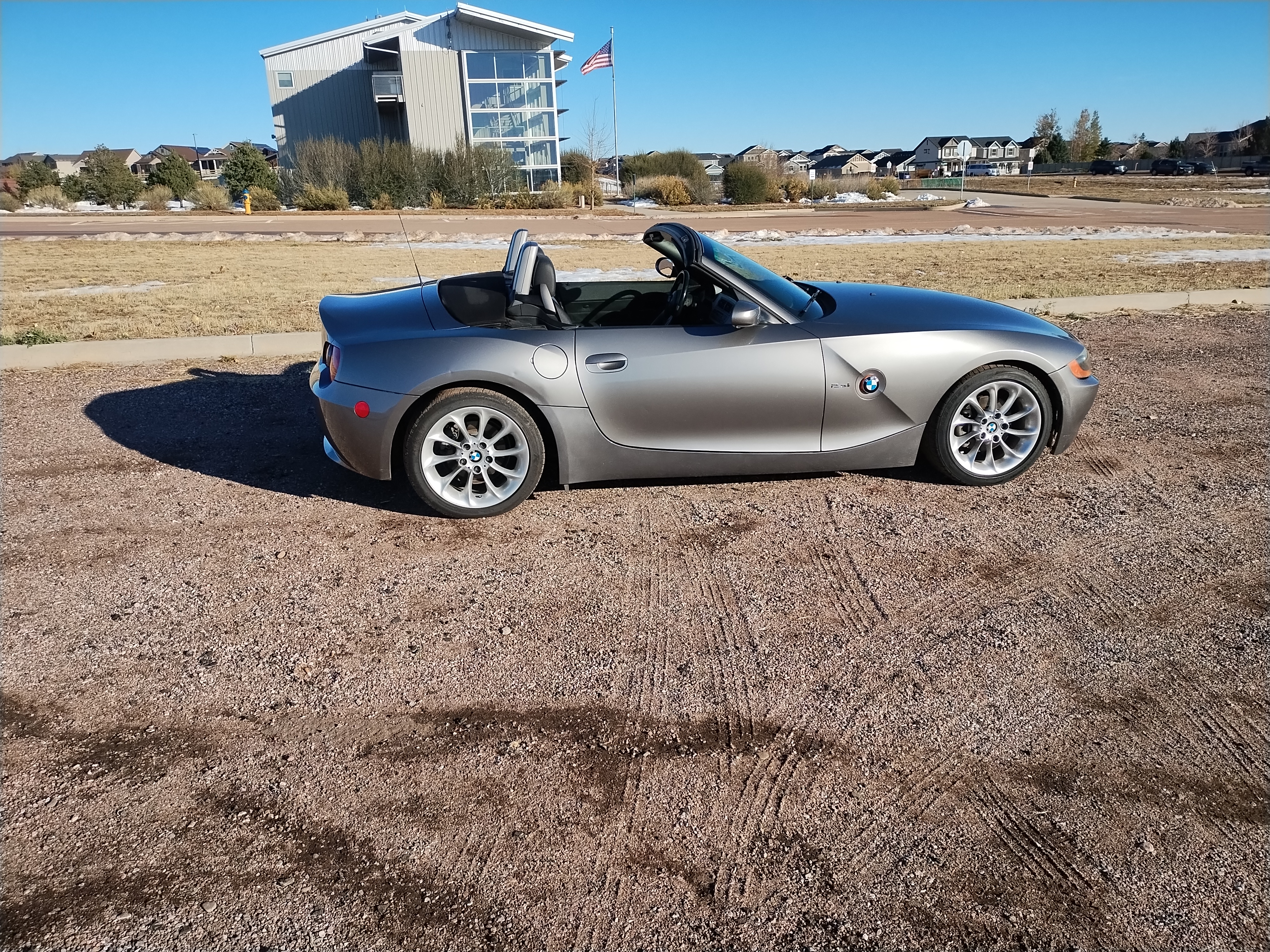 Used 2003 BMW Z4 2.5i RWD image 4