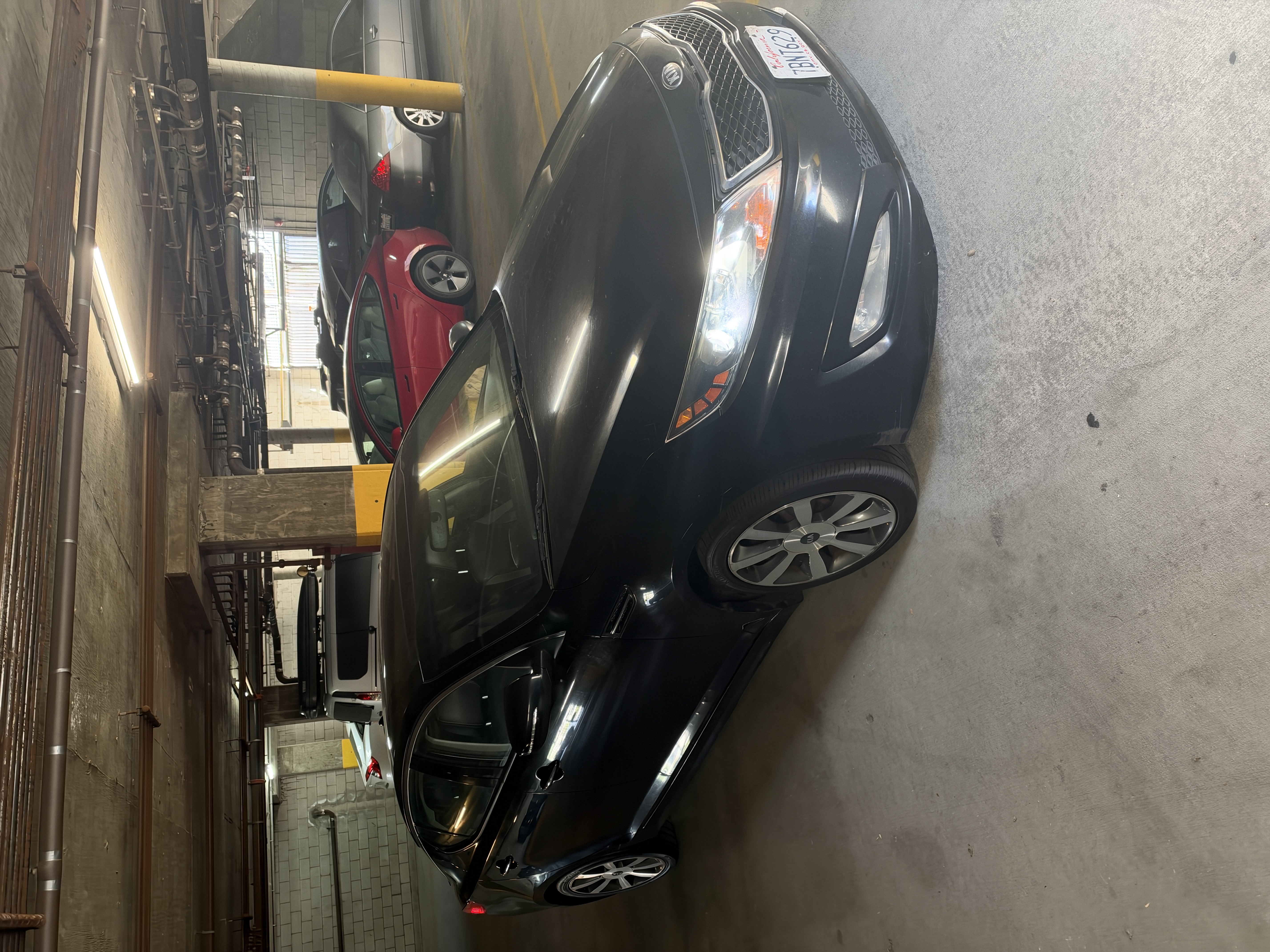 Used 2013 Kia Optima SX w/ Premium Touring Pkg FWD image 2