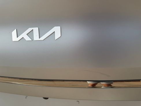 Used 2023 Kia EV6 GT image 11