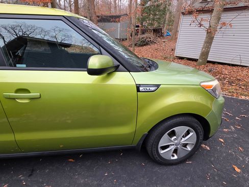 Used 2015 Kia Soul EV image 5