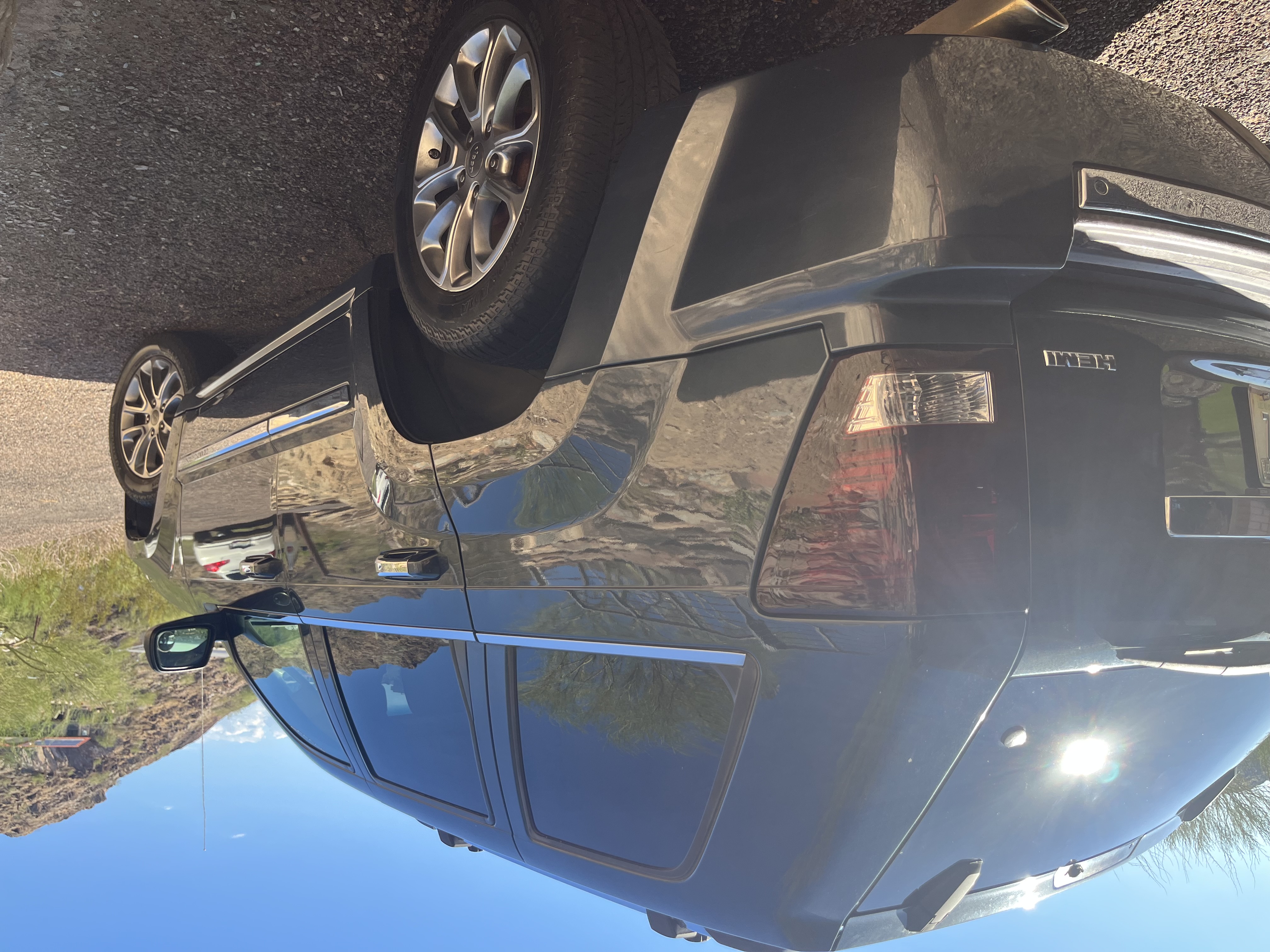 Used 2008 Jeep Grand Cherokee Overland RWD image 5