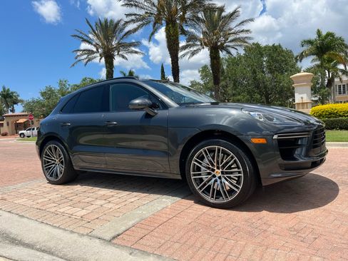 Used 2020 Porsche Macan Turbo image 6