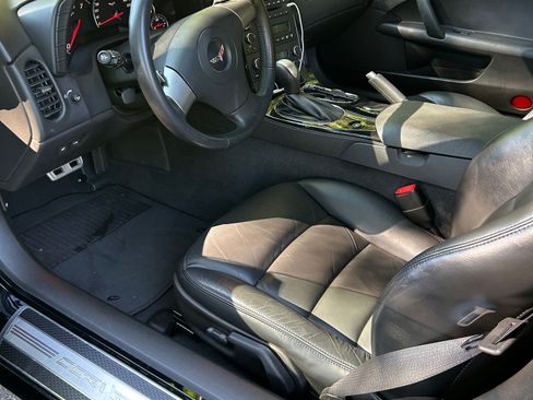 Used 2008 Chevrolet Corvette Coupe image 18