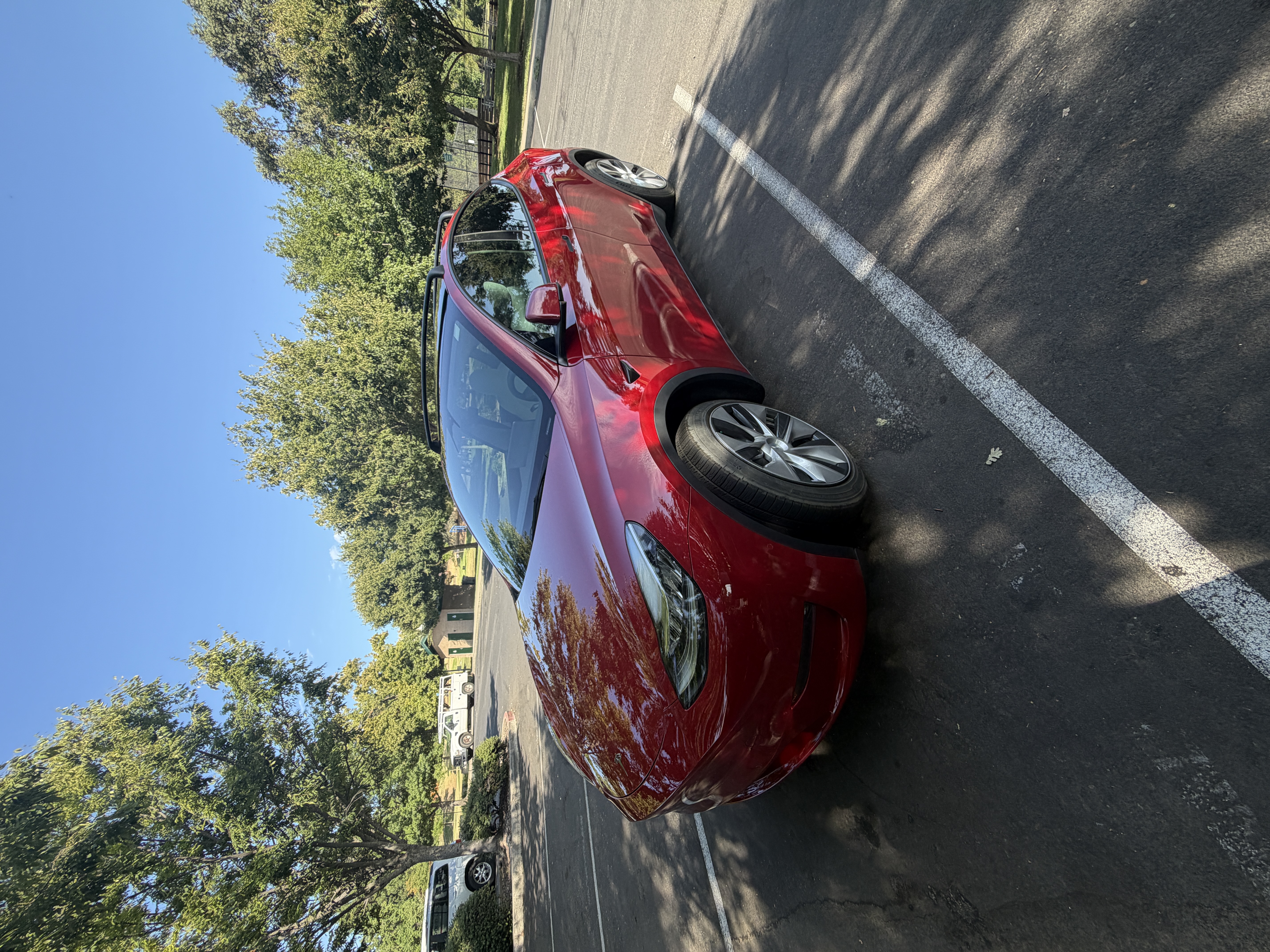Used 2022 Tesla Model Y Long Range AWD/4WD image 5