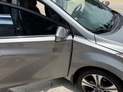Used 2015 Hyundai Elantra Sport FWD image 12
