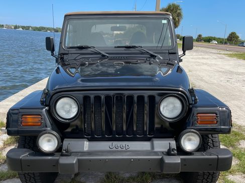 Used 1999 Jeep Wrangler Sahara AWD/4WD image 2
