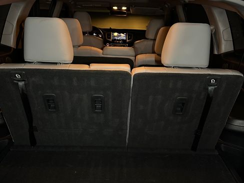 Used 2017 Honda Pilot Touring image 22