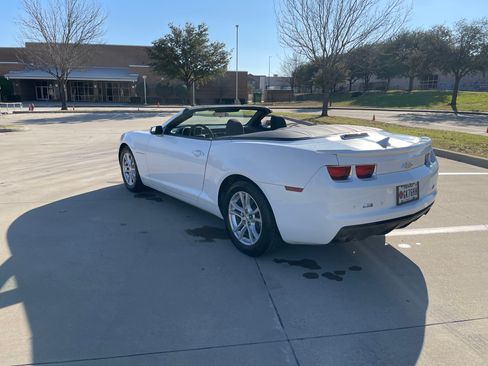 Used 2013 Chevrolet Camaro LT image 2