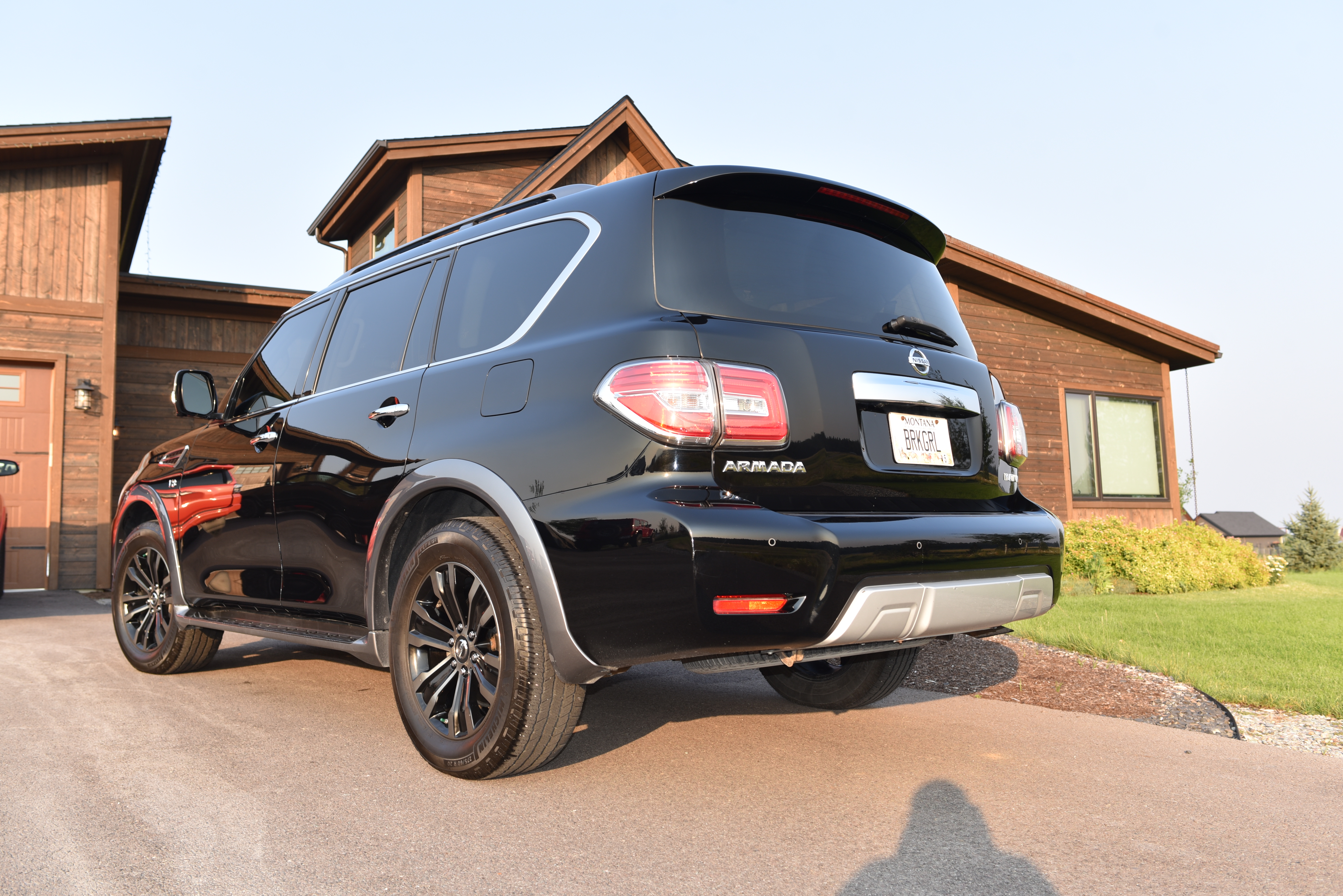 Used 2017 Nissan Armada Platinum w/ Captain Seat Package AWD/4WD image 8