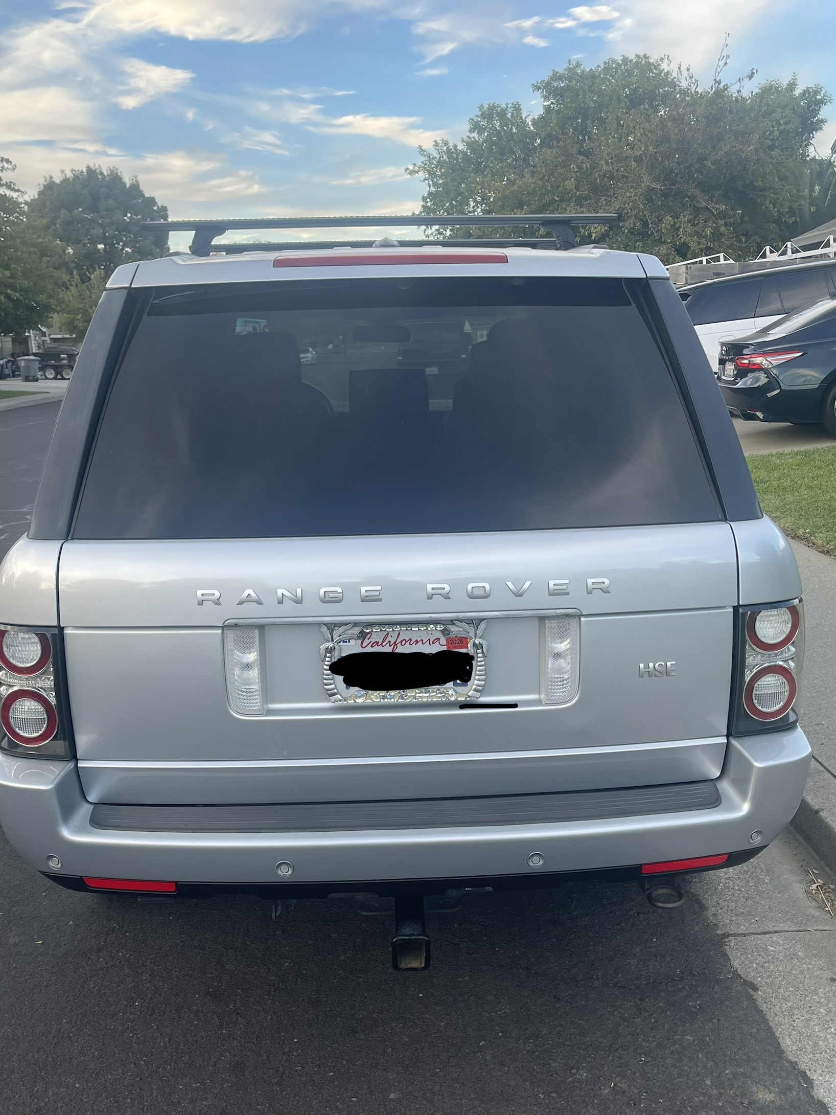 Used 2012 Land Rover Range Rover HSE AWD/4WD image 4