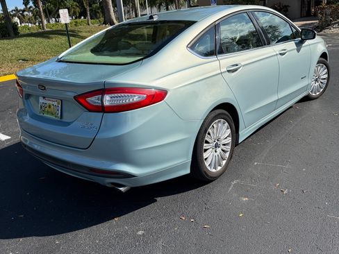 Used 2014 Ford Fusion SE image 6