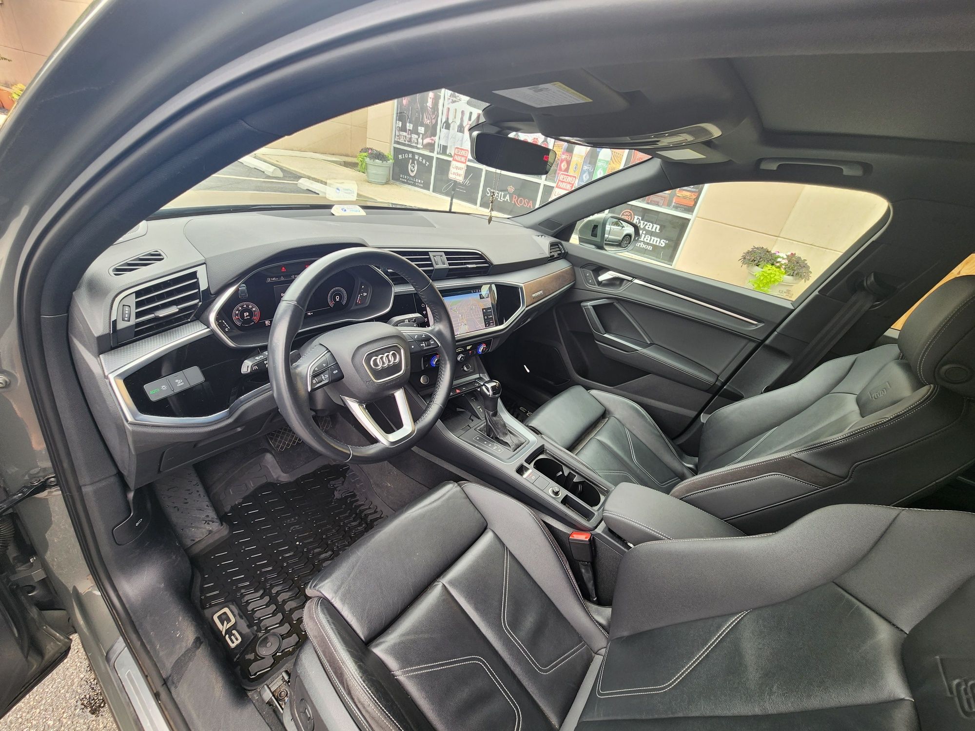 Used 2019 Audi Q3 2.0T Premium Plus AWD/4WD image 16