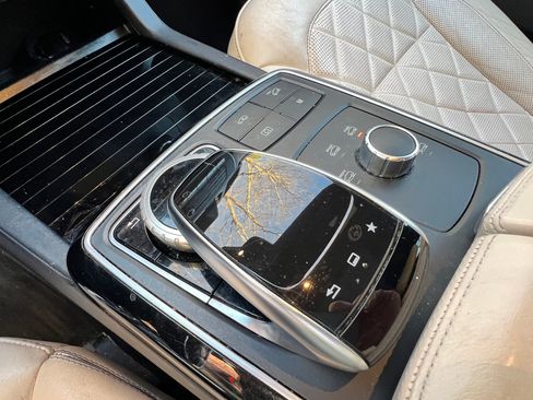 Used 2017 Mercedes-Benz GLS 550 4MATIC image 20