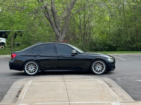 Used 2018 BMW 340i 340i Sedan 4D image 2