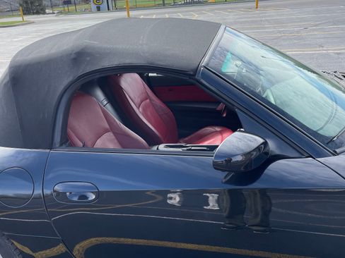 Used 2006 BMW Z4 3.0i image 6