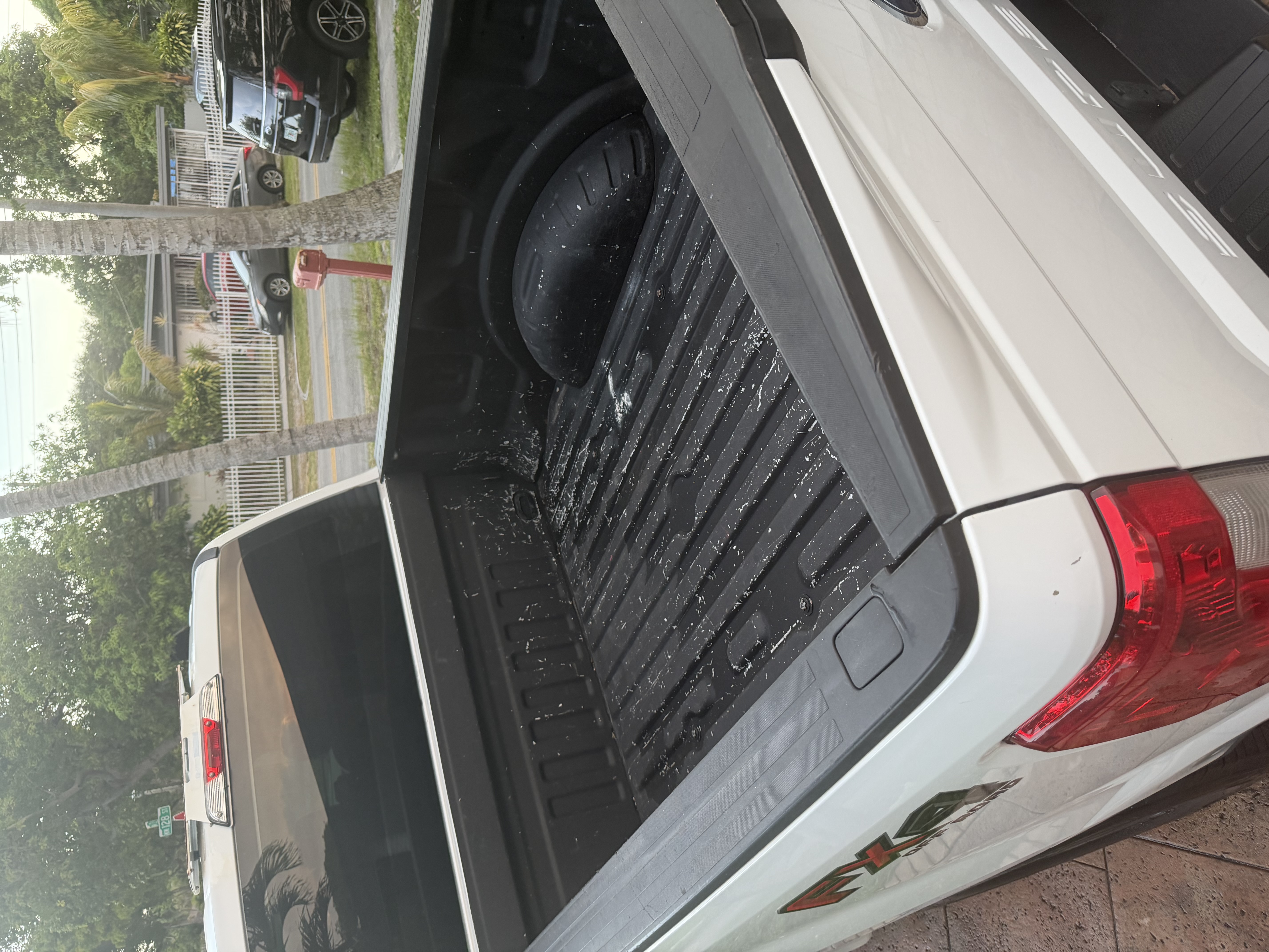 Used 2018 Ford F250 XL w/ Power Equipment Group AWD/4WD image 9