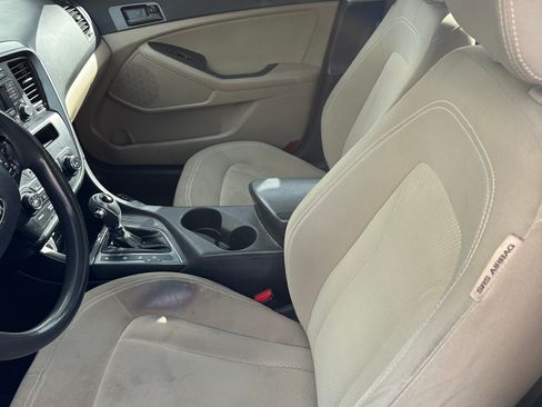 Used 2011 Kia Optima LX image 5