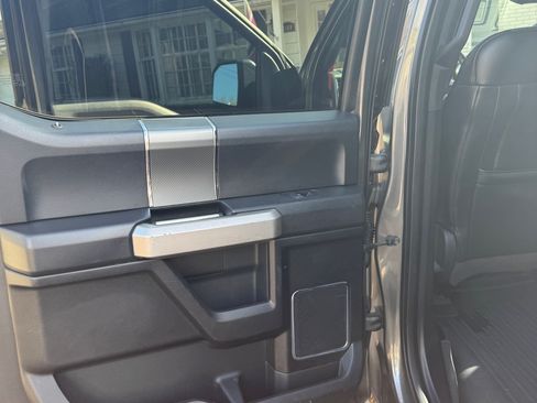 Used 2015 Ford F150 Lariat w/ Equipment Group 502A Luxury image 10