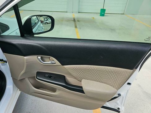 Used 2014 Honda Civic LX image 10