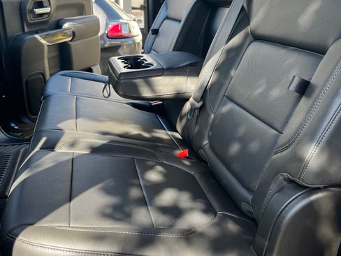 Used 2020 Chevrolet Silverado 2500 LTZ w/ LTZ Premium Package image 6