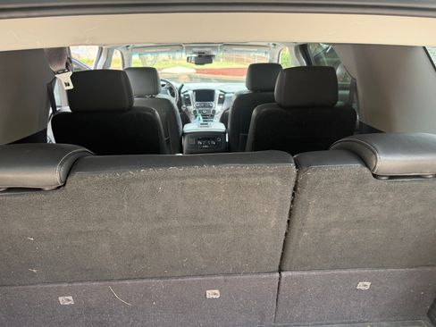 Used 2016 Chevrolet Tahoe LT image 9