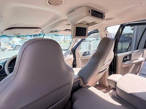 Used 2003 Ford Expedition Eddie Bauer image 25