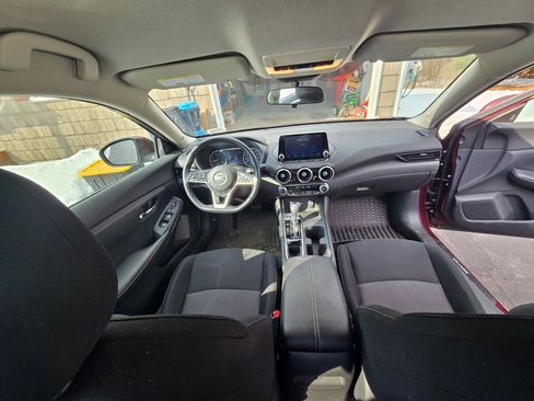 Used 2022 Nissan Sentra SV image 10