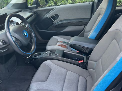 Used 2021 BMW i3 image 11