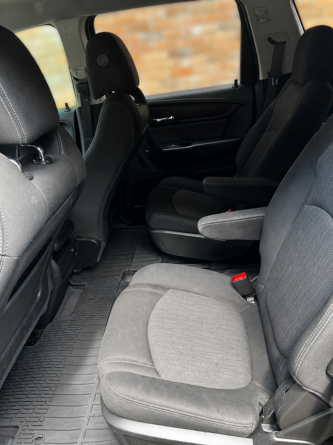 Used 2013 Chevrolet Traverse LT FWD image 9
