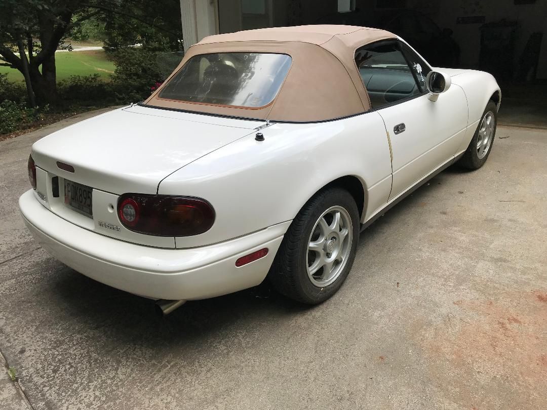 Used 1996 MAZDA MX-5 Miata RWD image 1