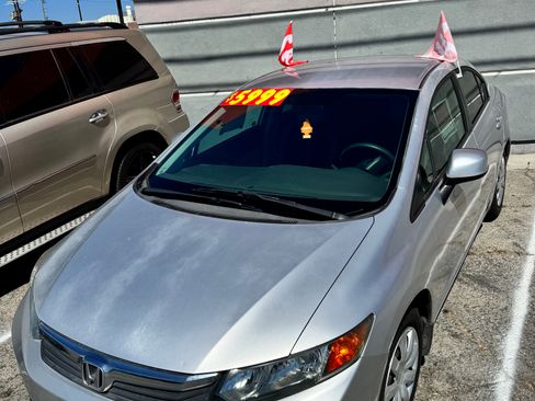 Used 2012 Honda Civic LX image 2