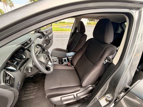 Used 2022 Nissan Rogue Sport S FWD image 14