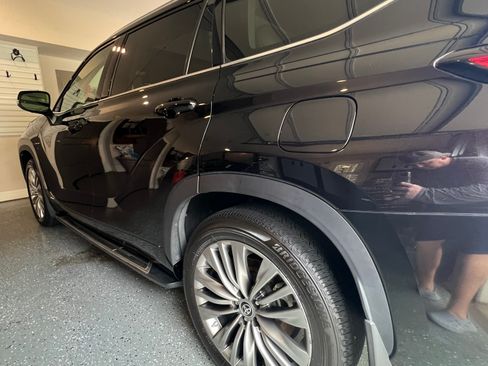 Used 2022 Toyota Highlander Platinum AWD/4WD image 22