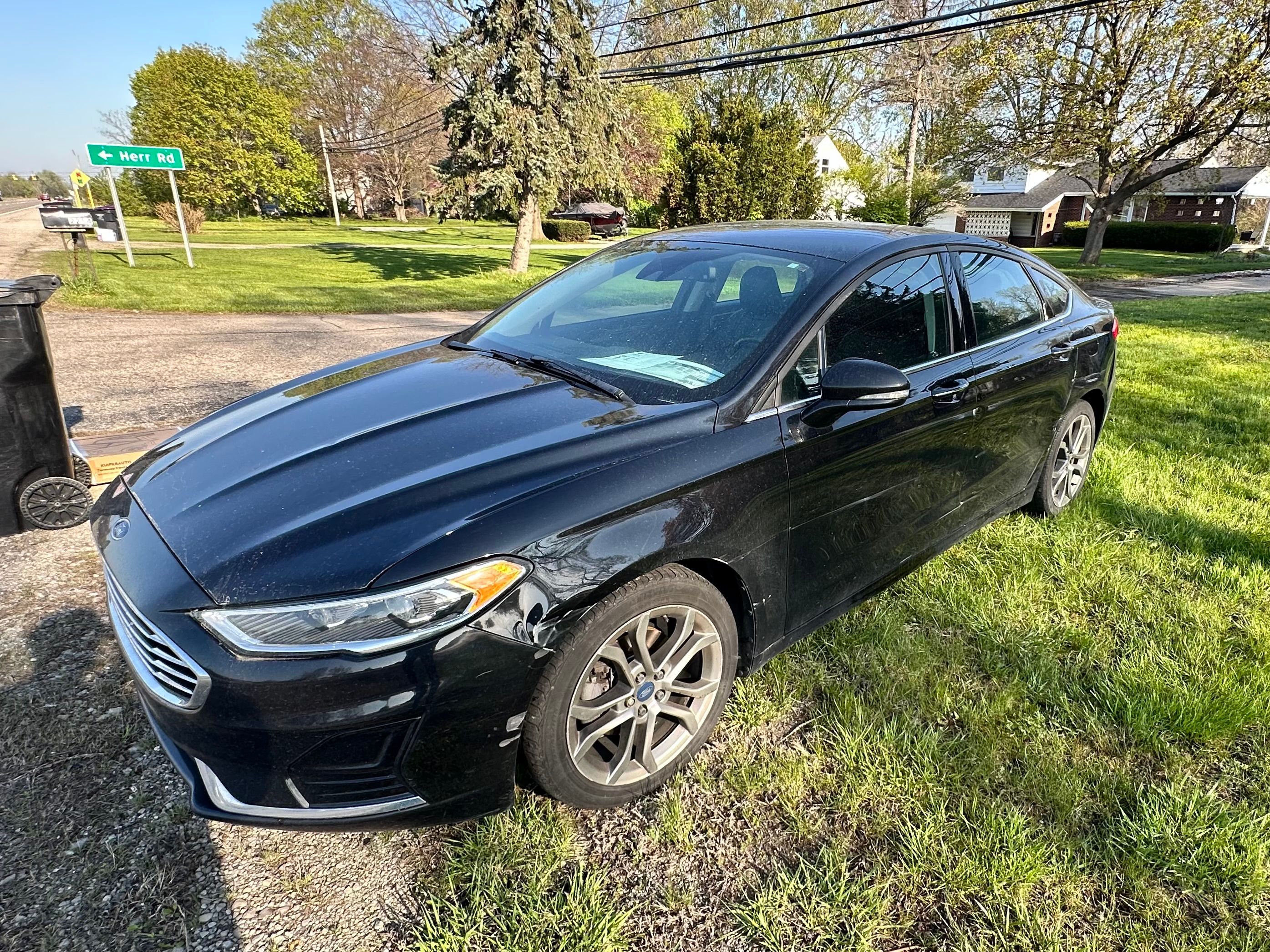 Used 2020 Ford Fusion SEL FWD image 4