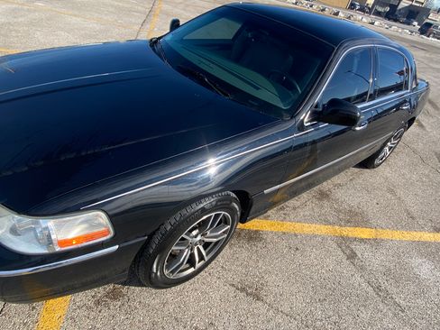 Used 2007 Lincoln Town Car Signature image 13