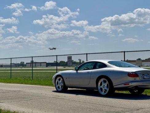 Used 2003 Jaguar XK8 Coupe RWD image 6