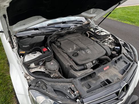 Used 2014 Mercedes-Benz C 300 4MATIC Sedan image 15