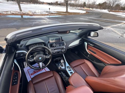 Used 2016 BMW 228i xDrive Convertible image 9